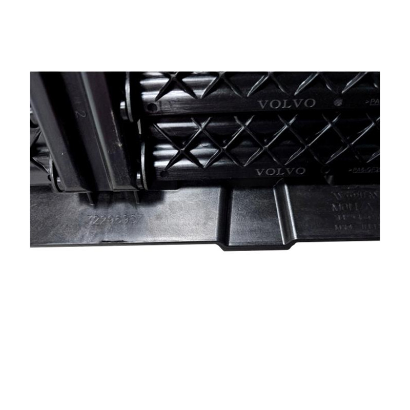 VOLVO S60 III V60 II dolna kierownica powietrza wlot zaluzja R-Design OE