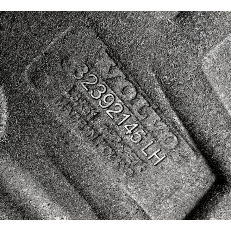 VOLVO C40 XC40 EV lewe tylne nadkole lewy tyl nowe OE