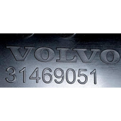VOLVO C40 XC40 EV oslona nadkola prawy przod OE