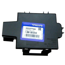 VOLVO S60 III prawa pokrywa modulu BLIS zderzak tyl OE 32227724