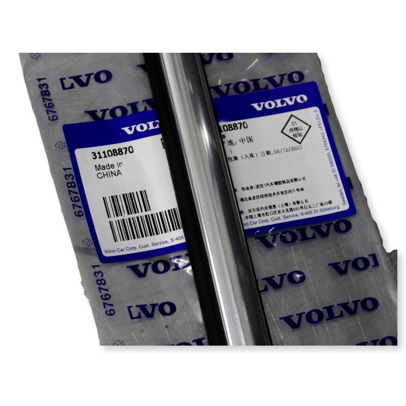 VOLVO XC60 II listwa ozdobna drzwi zgarniajaca chrom lewy tyl OE 31108870