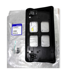 VOLVO XC60 II podkladka tablicy rejestracyjnej przod ameryka OE 32345478