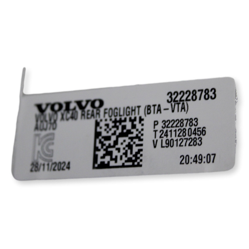 VOLVO C40 EX40 XC40 prawy reflektor przeciwmgielny OE 32228783