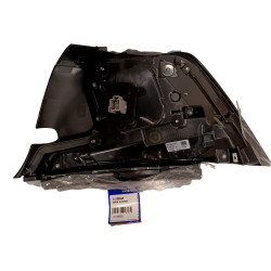 Volvo S90 OE 31108925 lampa tyl tylna lewa z blotnika lift 2021-