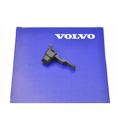 VOLVO XC60 II lewy odbój maski na błotniku OE