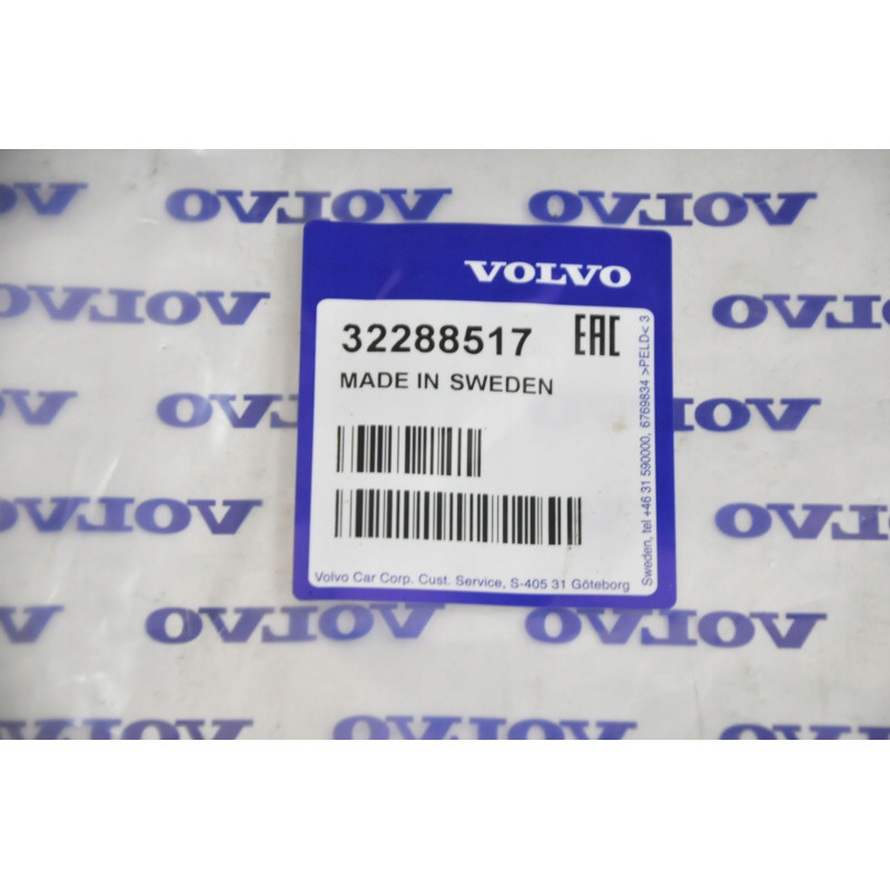 VOLVO XC60 II tylne chlapacze oryginał kpl OE 32288517