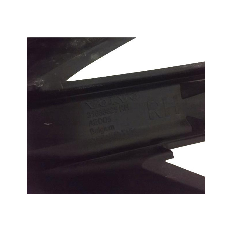 VOLVO S60 III V60 II rechts Kühlergrill Stoßstange OE 31688825