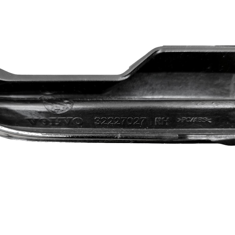 VOLVO S60 III V60 II prawa kratka atrapa zderzak przód R-Design OE 32227027