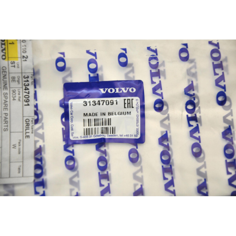 VOLVO V40 środkowa kratka przedniego zderzaka przód OE