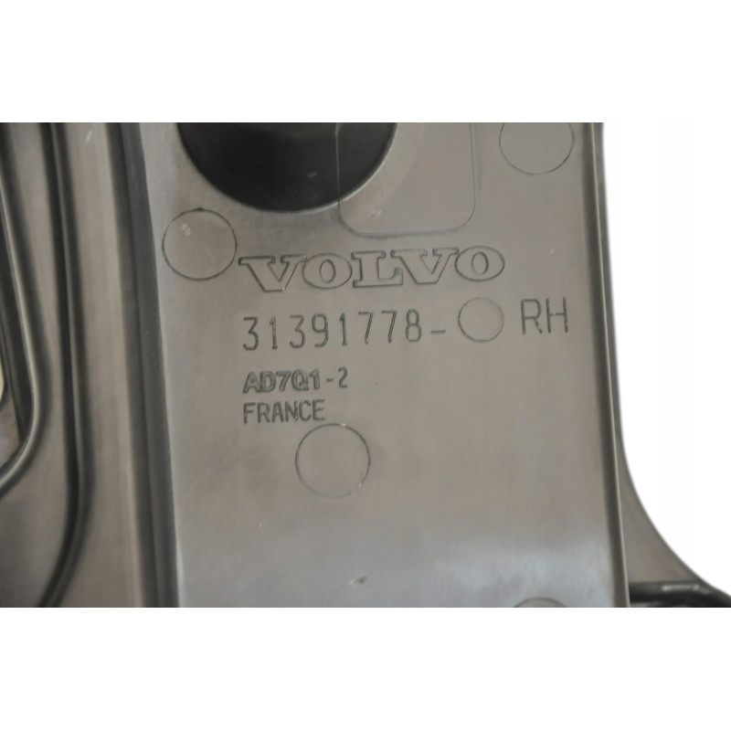VOLVO XC90 Prawe wzmocnienie prawy błotnik 31391778 OE