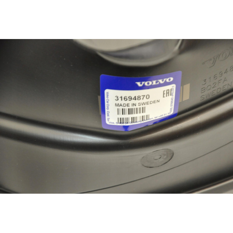 VOLVO XC60 II nadkole przednie prawe nowe oryginał OE