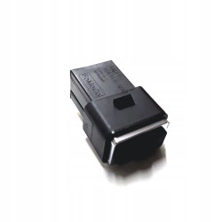 VOLVO C30 ELECTRIC C70 S40 S60 S60CC S80 V40 V40CC Złącze usb 30775252 OE
