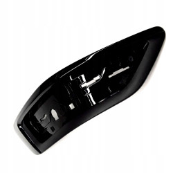 VOLVO XC70 tylna lewa kratka odblasku chrom OE