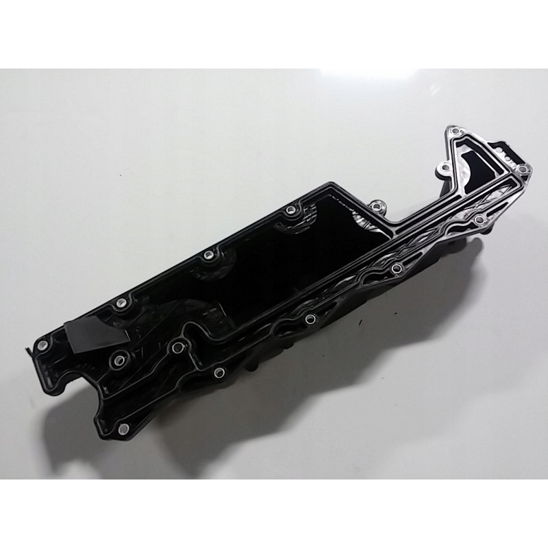 VOLVO S80 V50 V70 XC60 XC70 XC90 Odma pokrywa zawór 31319642 OE