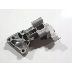 VOLVO C30 C70 S40 V50 przedni wspornik lapa silnik 8670393