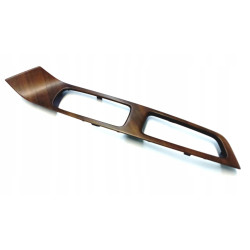 VOLVO XC60 blenda boczka drzwi prawy przód OE 6815253