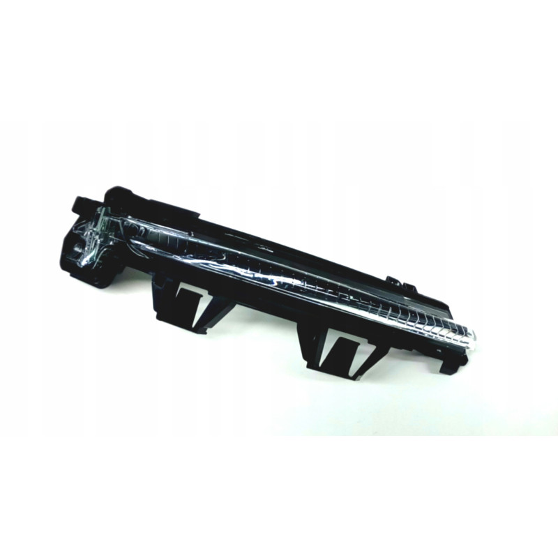 VOLVO XC60 V90CC prawy...