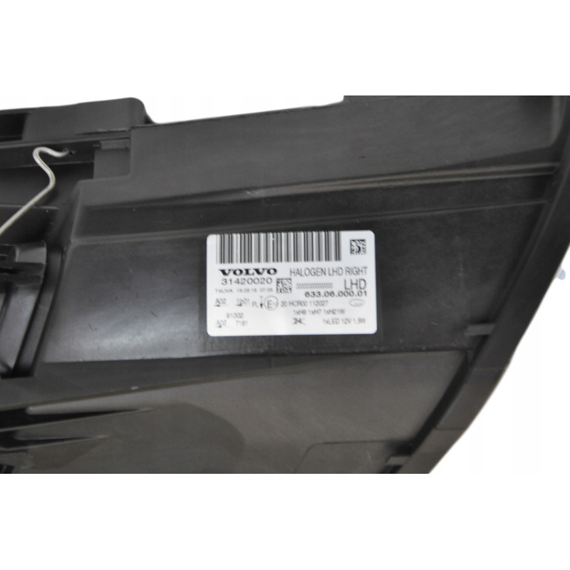 VOLVO V70 lift prawa lampa reflektor H7 LED NOWA 31420020