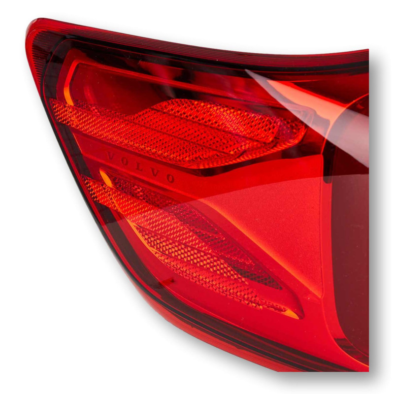 VOLVO XC40 Lampa tylna lewa 31446790 OE