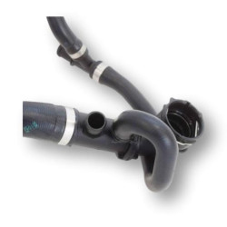 VOLVO XC90 II lewy wąż przewód chłodnicy wody 2,0T OE 32224779