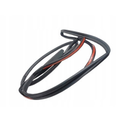 VOLVO XC70 uszczelka karoseryjna drzwi prawy tył O 8663776