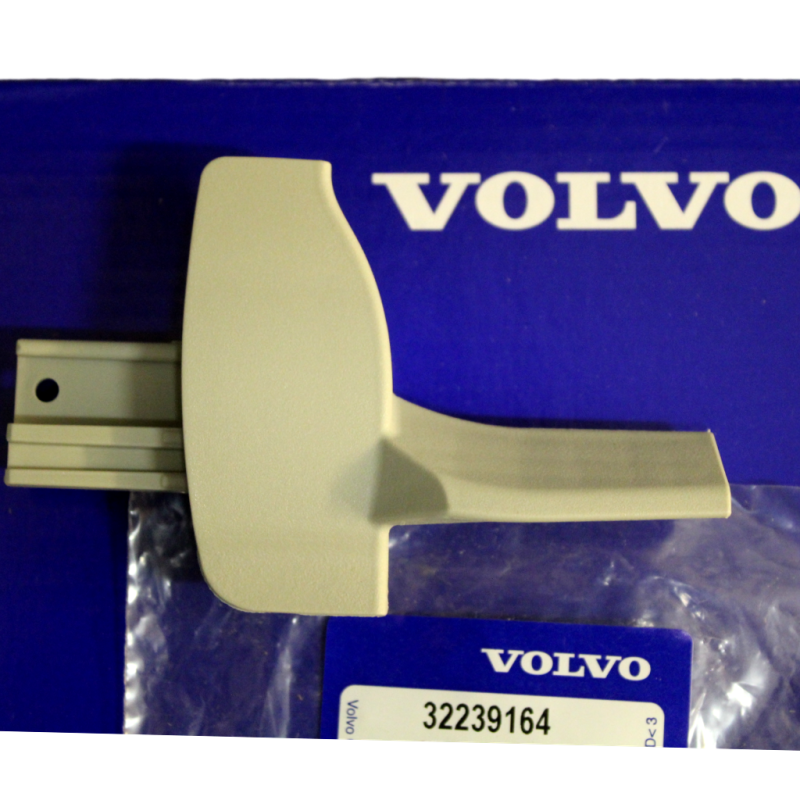 VOLVO XC60 II lewy zaczep uchwyt rolety bagażnika beżowy 32239164