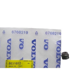 VOLVO XC90 XC70 XC60 V70 V60 V50 V40 S80 S60 Uszczelniacz zaworu 8631652 OE