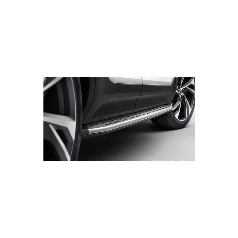 VOLVO XC40 Zintegrowane...