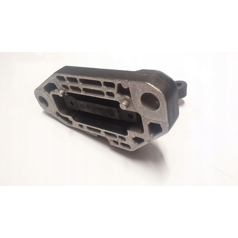 VOLVO XC90 Lapa wspornik poduszka silnika 3.2 30793797 OE