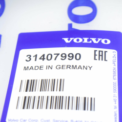 VOLVO XC60 II osłona pasa wzmocnienia przód 31407990