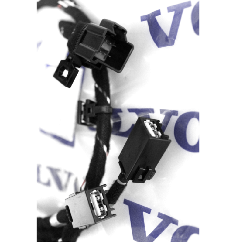 VOLVO V90CC wiązka środkowy tunel 220V USB 31664500