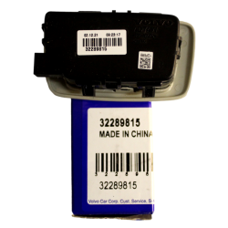 VOLVO XC40 prawa lampka podsufitki OE 31479311 32289815
