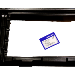 VOLVO XC60 II wlot dolna kierownica powietrza OE 32227933