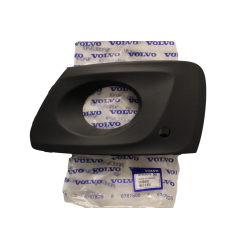 VOLVO XC70 przednia prawa kratka w zderzak OE 31353575