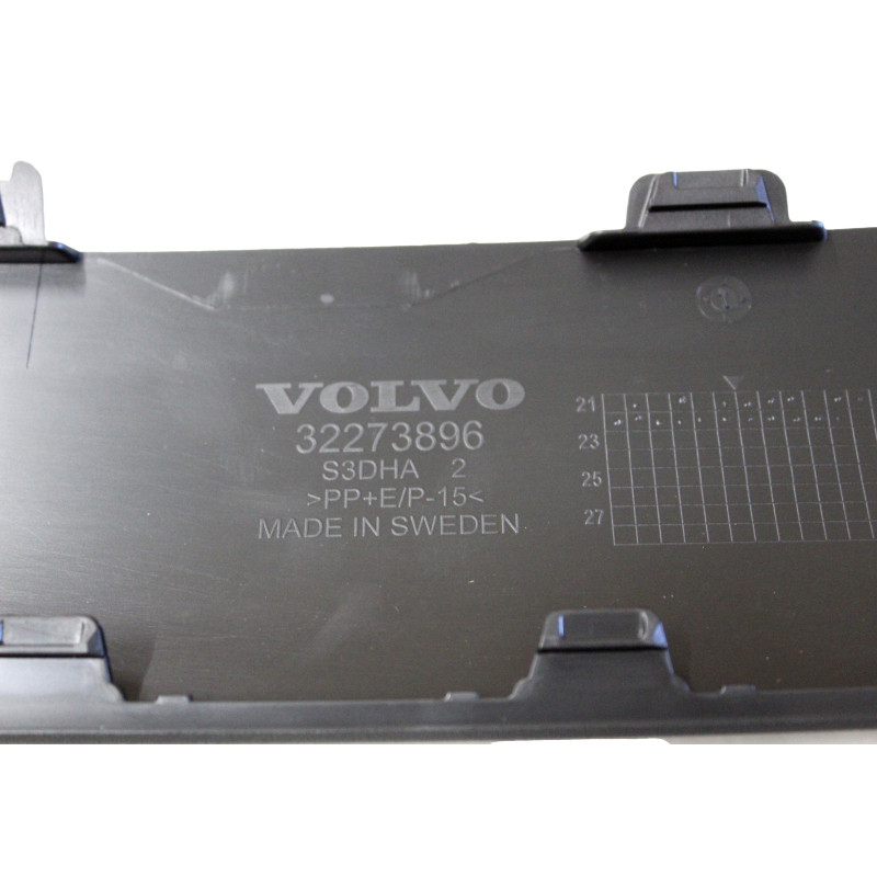 VOLVO C40 XC40 dolna listwa spoiler nakładka przedniego zderzaka OE