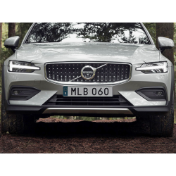 VOLVO V60CC II listwa akcesoryjna blacha ochronna zderzaka przód OE