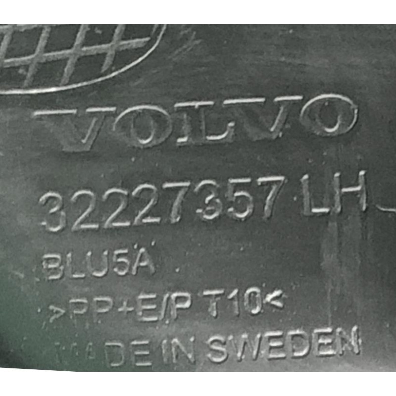 VOLVO V90CC lewa atrapa dolna kratka zderzaka OE