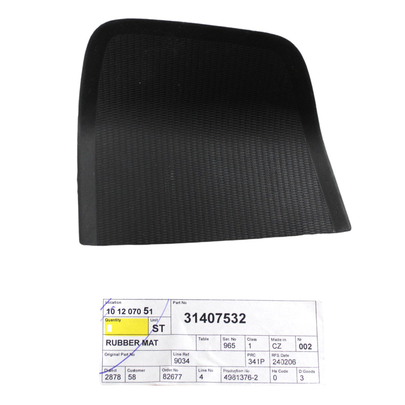 VOLVO XC60 II guma lewa...