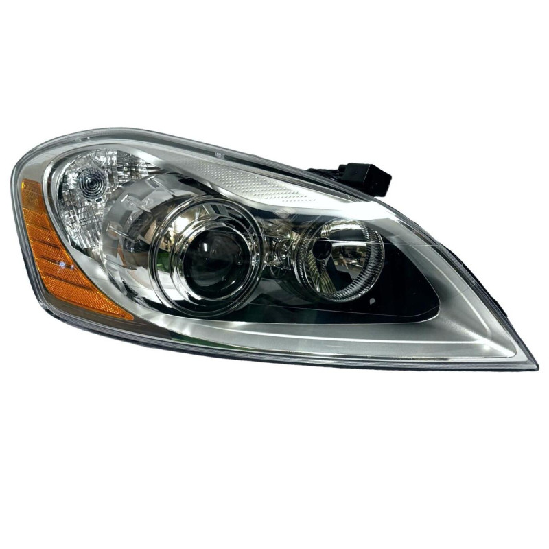 VOLVO XC60 I lampa prawy...