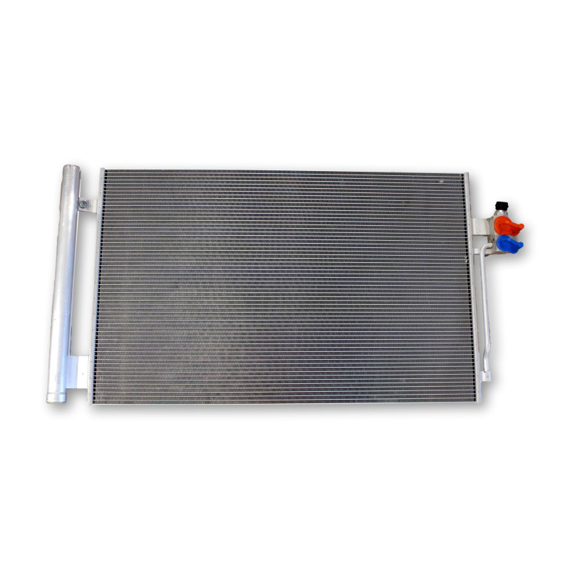 VOLVO XC40 EX40 chlodnica...