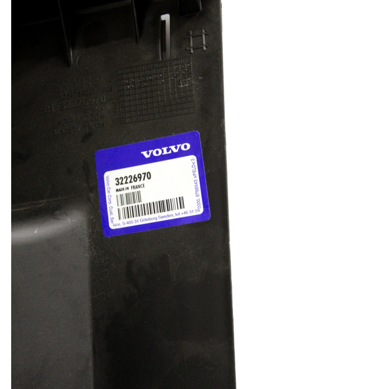 VOLVO C40 XC40 prawa oslona przy nadkolu przod OE