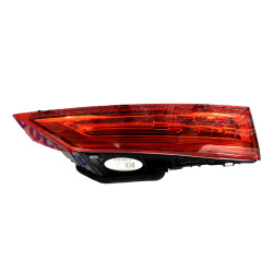 VOLVO XC60 II prawa tylna lampa klapy bagaznika OE