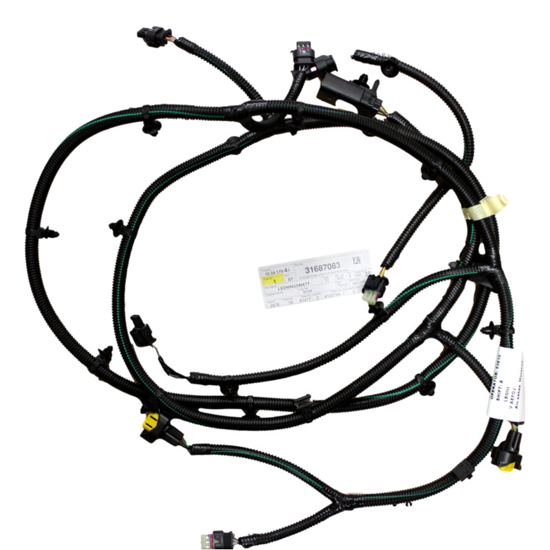 VOLVO XC40 wiazka...