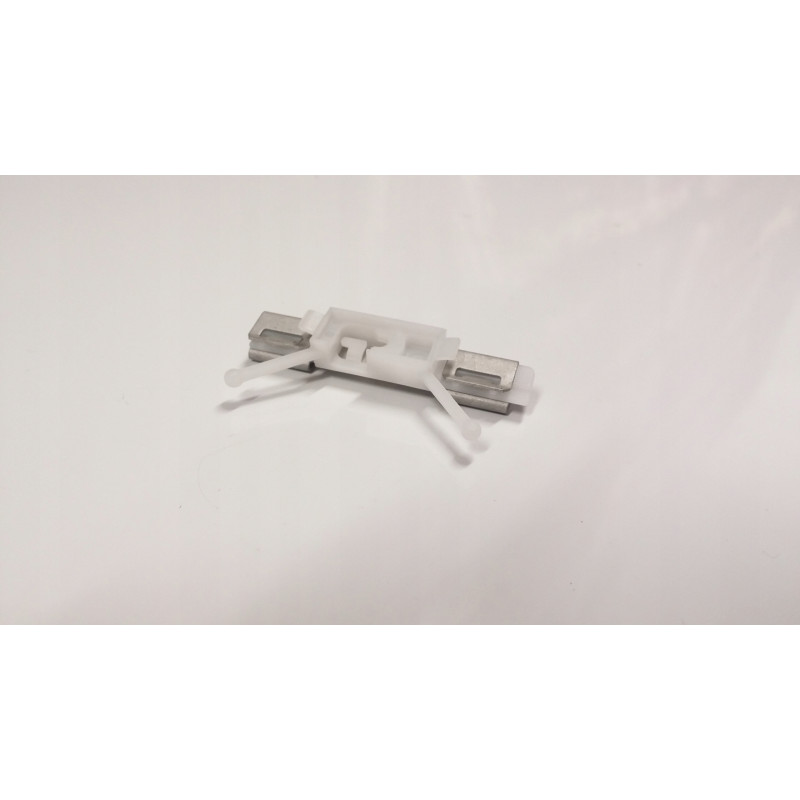 VOLVO XC60 spinka szyby...