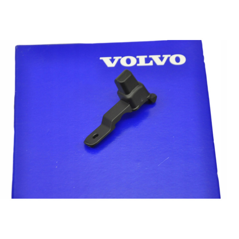 VOLVO XC60 II prawy odboj...