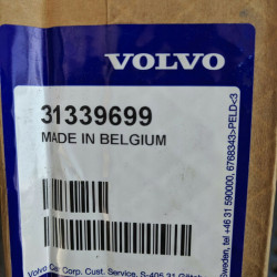 VOLVO V40CC pionowa krata kratka bagaznika kpl OE