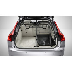 VOLVO XC60 II wykladzina mata pies bagaznik klatka