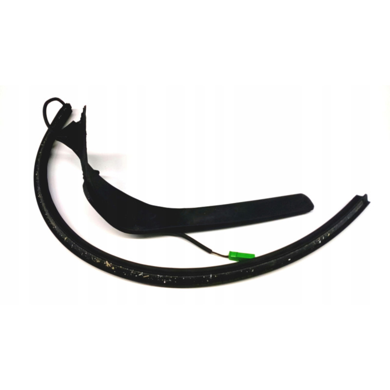 VOLVO V70 XC70 prawa...