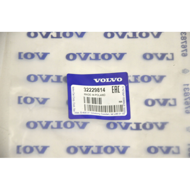 VOLVO XC60 II listwa zgarniajaca drzwi lewa przod