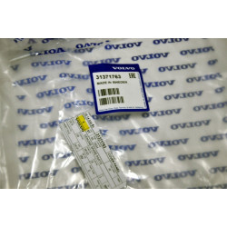 VOLVO XC90 II lewa oslona lewego blotnika przod OE